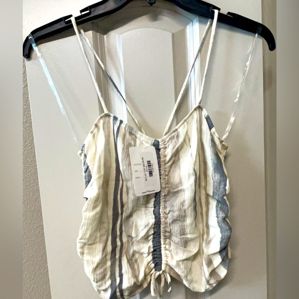 Dainty Hooligan crop top